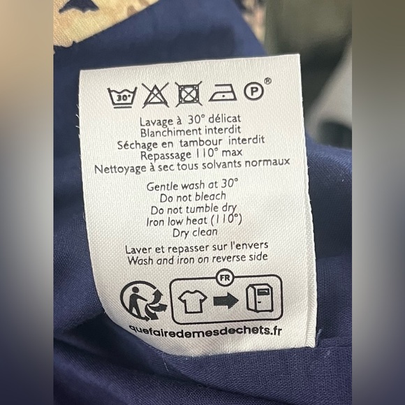 Sezane Country Flowers Dress in Navy and Cream | Size 34 | US Size 2 - Picture 9 of 12